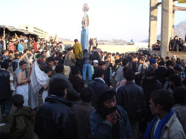 Suicide bomber kills 23 Shiite mourners in Pindi
