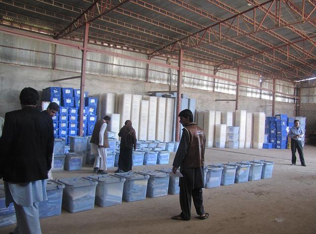 Afghan political parties reject old voting cards for next poll