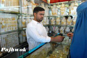 Gold price down by 4pc in Kabul
