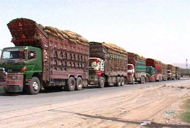 رانندگان نيمروز هشدار به اعتصاب کارى دادند