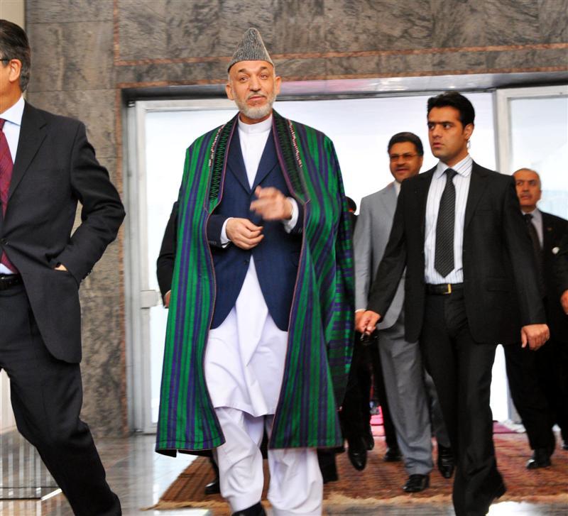 Karzai due in Islamabad for trade talks