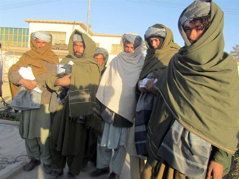 Afghan police, Taliban switch sides