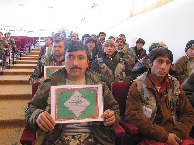 پوليس محلى در مناطق ناامن بغلان و غور مستقر میشود