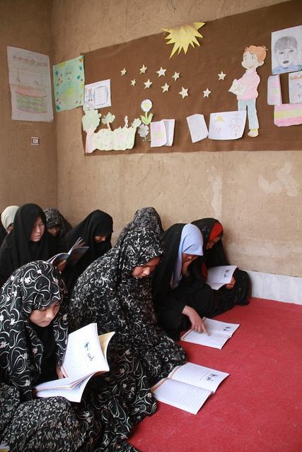 Fwd: Report on literacy course in Herat/Photos