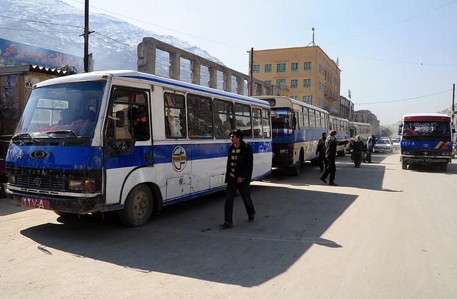Delhi pledges 1,000 buses in aid to Kabul