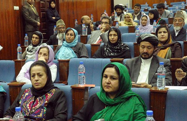 MPs call for trial of Kandahar security officials