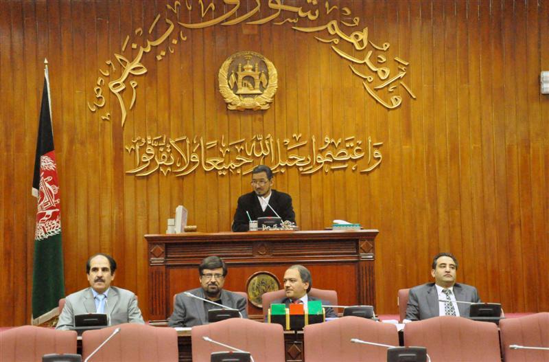 MPs to meet Karzai on special court, acting ministers