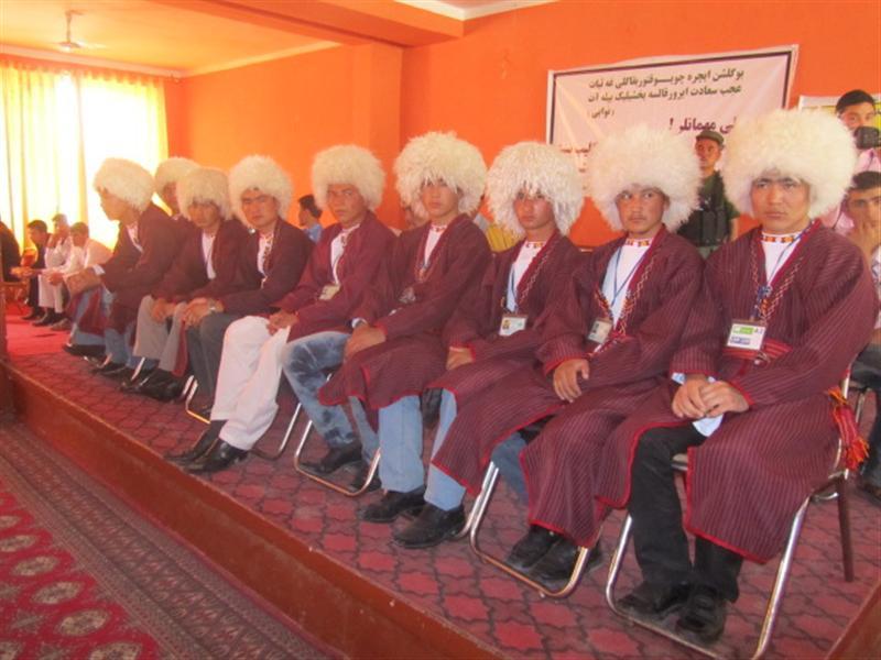 مراسم عروسی یک جوان ترکمن به شکل کلاسیک برگزار شد