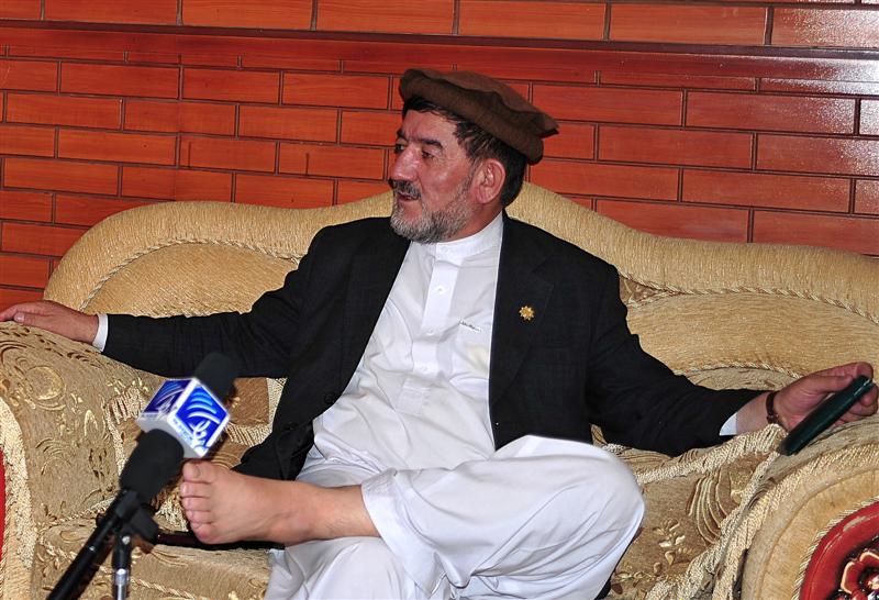 مطلب بيک: پشيمان استم که درجنگ هاى تنظيمى شرکت کرده ام