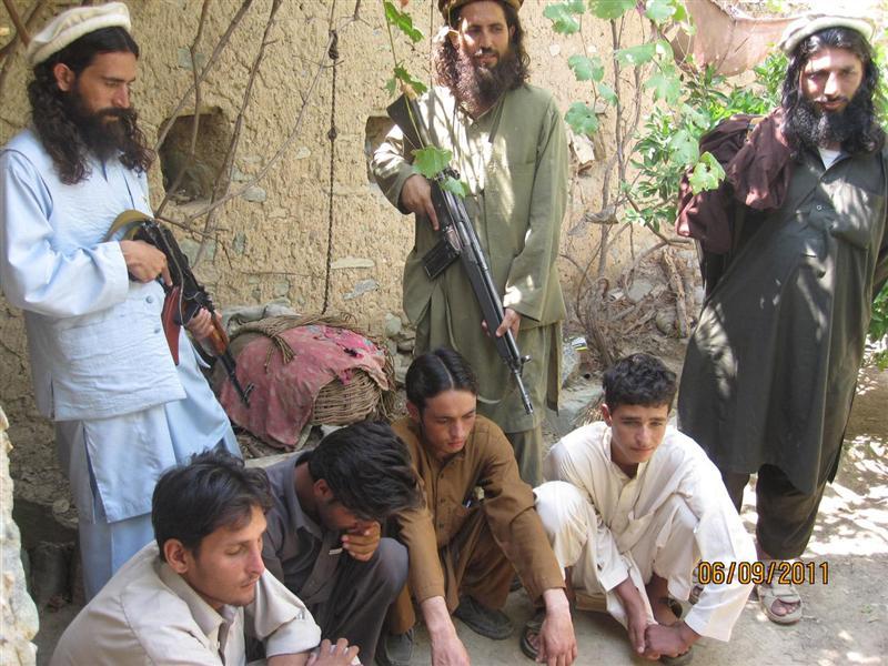 Pakistani Taliban release hostages