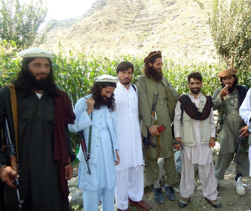 د شپږو پاکستانيو په ګډون د ١٢ وسلوالو طالبانو د وژلو ادعا وشوه
