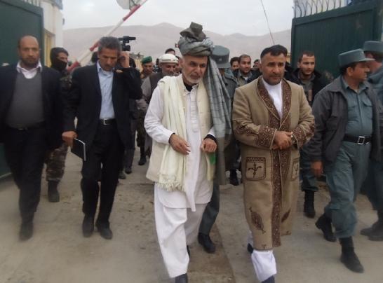 Ahmadzai, Wardak officials discuss security transition