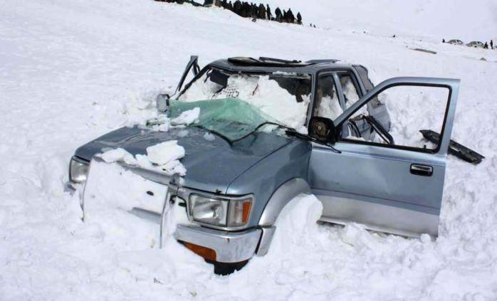 Night avalanche kills 3 in Panjsher