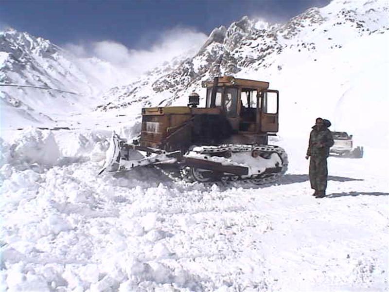 Overnight snowstorm kills 3 in Salang Pass