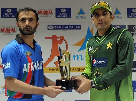 Afghanistan bat against Pakistan in historic ODI