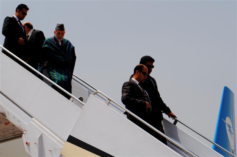 Karzai returns home from Islamabad summit