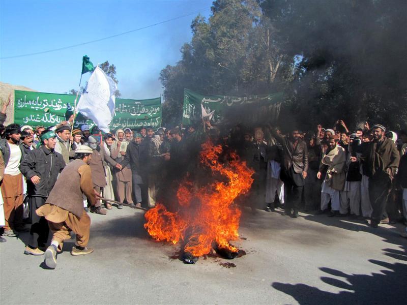 د ننګرهار په لاريونونو کې يوتن وژل شوى او يوولس نور ټپيان دي