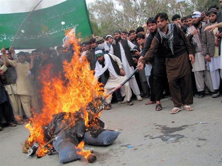 Students demand revenge on US soldiers