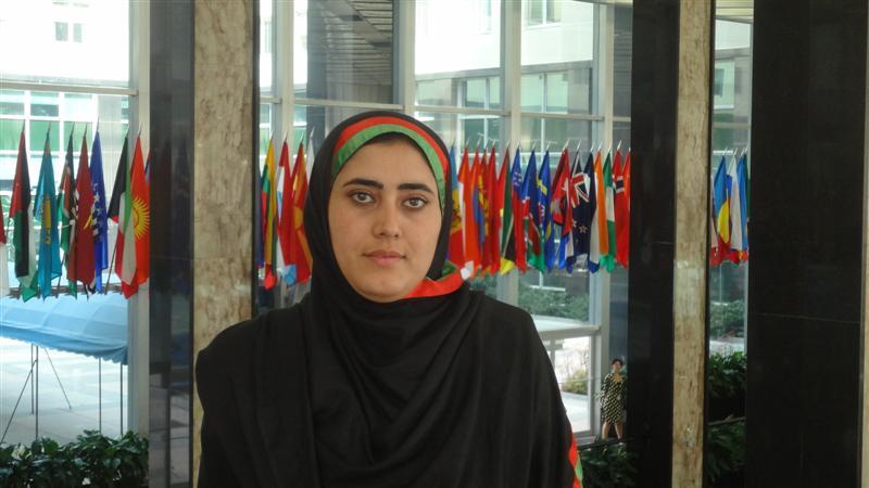 Afghan woman receives US courage award