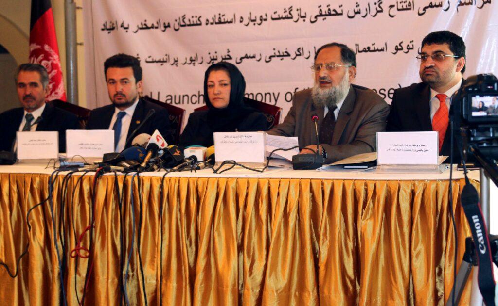 په غزني کې د معتادينو شمېر مخ په ډېرېدو دى