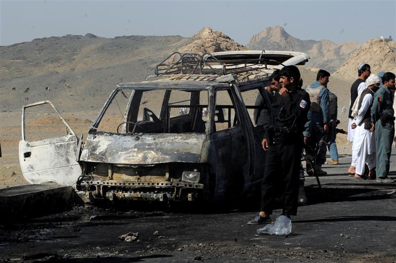 7 dead in Kandahar tanker-van collision