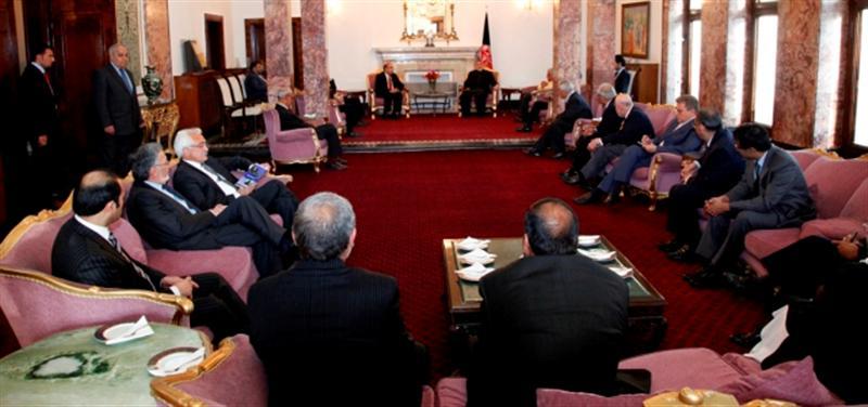 حامد کرزی افراطیت را دشمن افغانستان، پاکستان و هند دانست