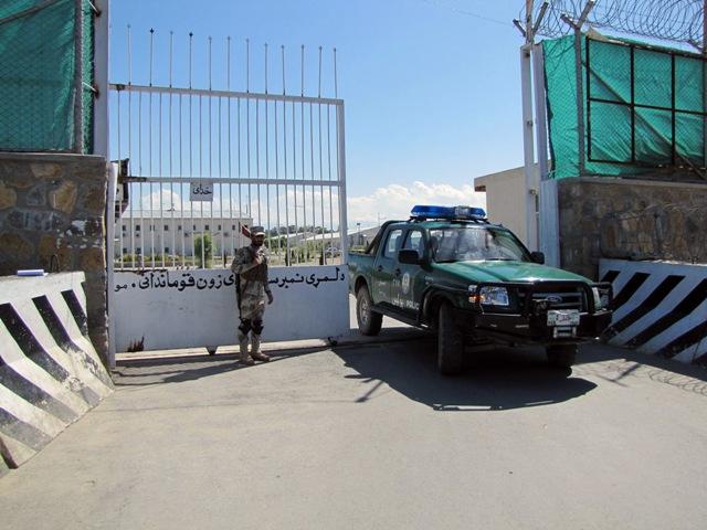 Blast kills 5 border police officials
