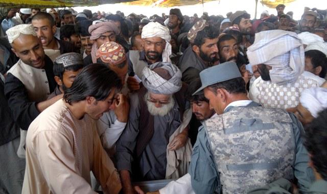 د ګرشک د سيمه ييزې شورا په ټاکنو کې سلګونو ښځو رايې وکارولې