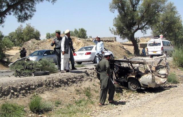 2 suicide bombers die in own car blast