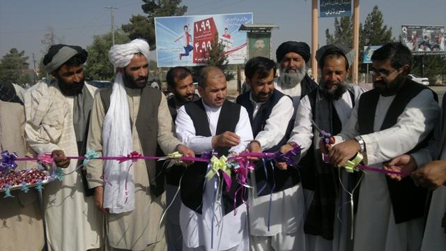 د لښكرګاه ښار ١٦ كيلومتره سړكونه پاخه شول