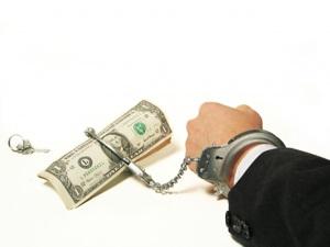 Officials detained on bribery charges