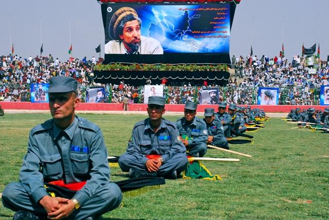 هفتۀ شهيدبامراسم رسمى گرامى داشته ميشود