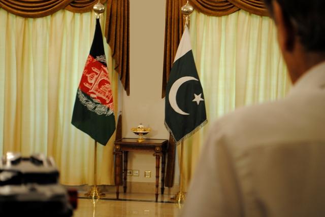 China backs greater Afghan-Pakistan links