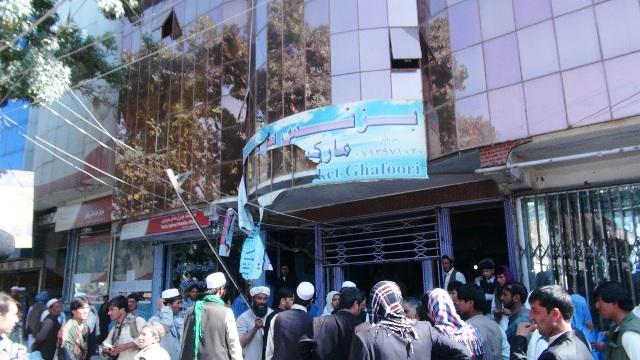 په غزني کې په پردۍ ژبو د ليکل شويو لوحو د لرې کولو کمپاين پيل شو