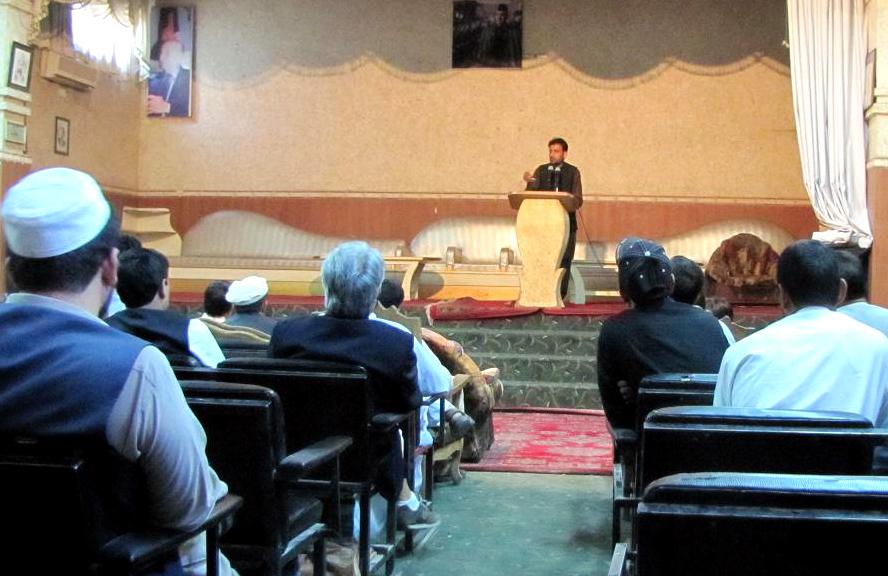 په ننګرهار کې قانوني جواز نه لرونکې رسنۍ تړل کېږي