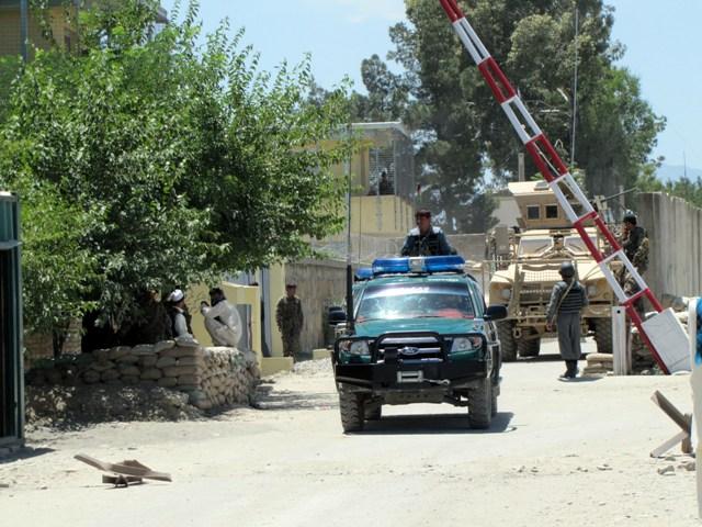 د ماين چاودنې درې پوليس ووژل