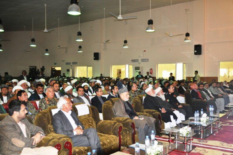 Karzai visits bomb-hit Faryab, consoles families