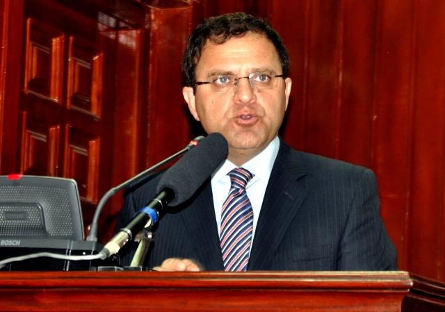 Wolesi Jirga summons finance minister
