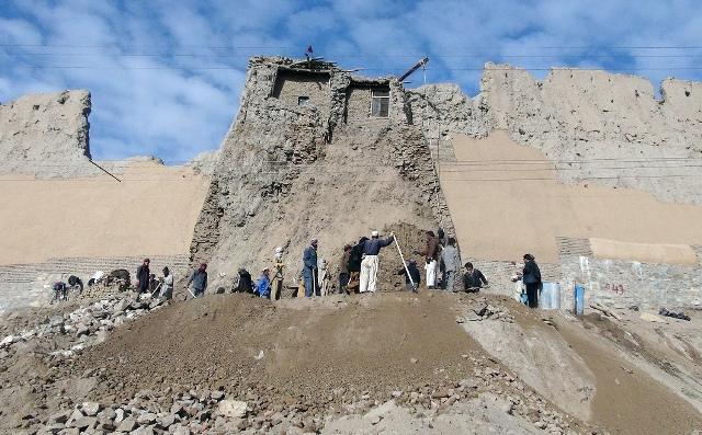 Castle partially collapsed – Ghazni