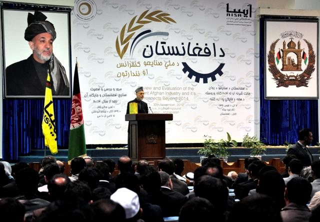 حامدکرزى: افغانستان له شک پرته د پرمختګ پر لور روان دى