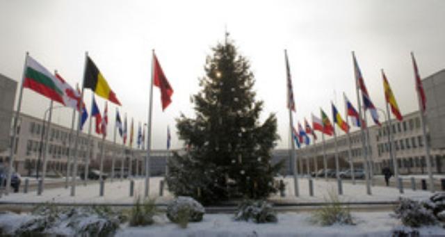 جلسه وزرای خارجۀ ناتو در بروکسل آغاز شد