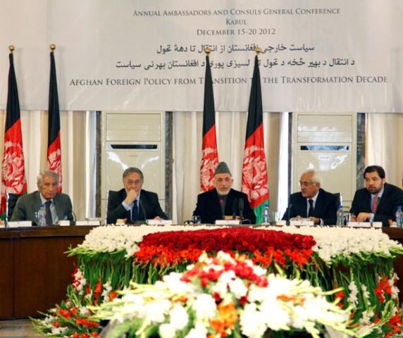 کرزى: نړۍ بايد د ترهګرۍ پر ضد مبارزه کې د افغانانو د قربانيو پوروړې واوسي