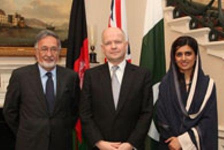 UK vows to support Afghan-Pak to promote peace