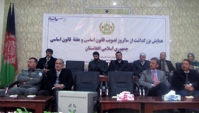 “په قانون کې راغلې ملي ګټې تر پښو لاندې کېږي”