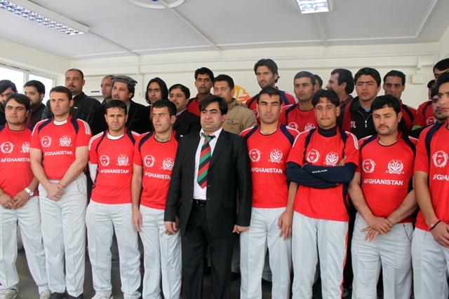 Cricket players in a group photo