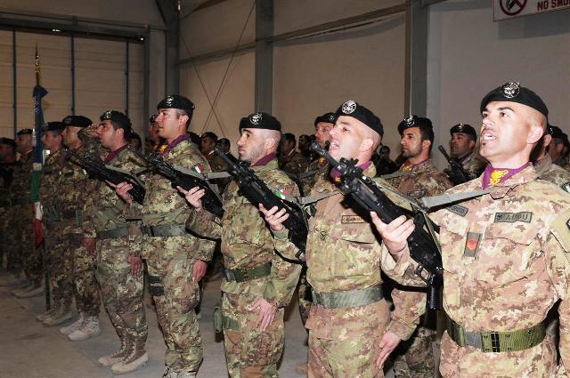 Afghan police attack Italian troops in Farah