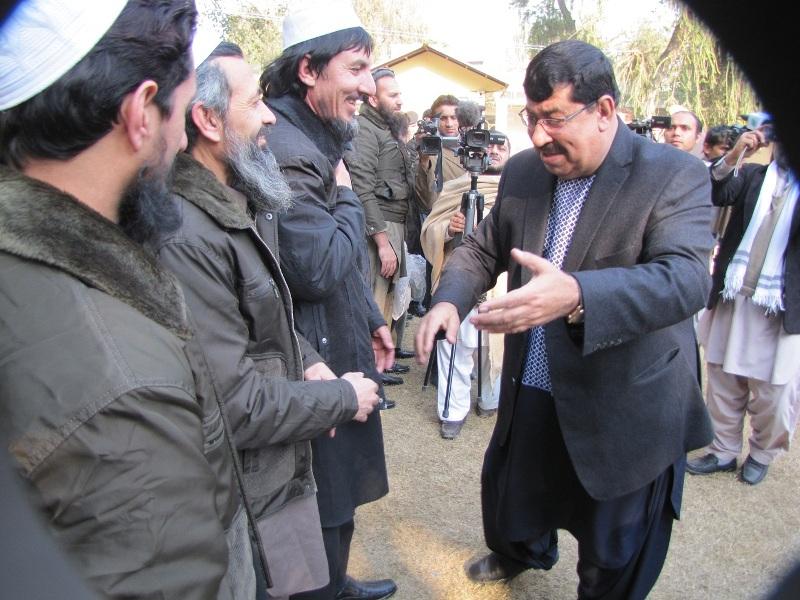 له بګرام زندان څخه د ختيځو ولايتونو ٢٠ بنديان خوشې شول