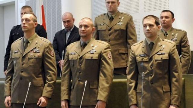 چهارسرباز پولندی متهم به قتل افغانهای ملکی محاکمه ميشود