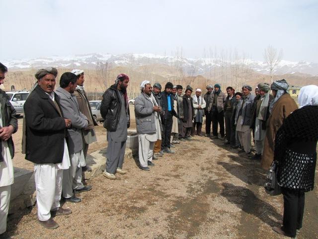 اصناف و اتحادیه های صنفی شهر باميان هشدار به اعتصاب دادند