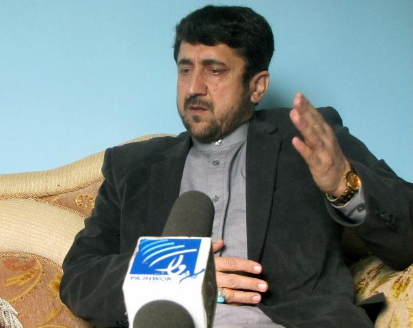 شريفي : د سرپل ډېری دولتي ادارې د مافيايي کړۍ په ولکه کې دي